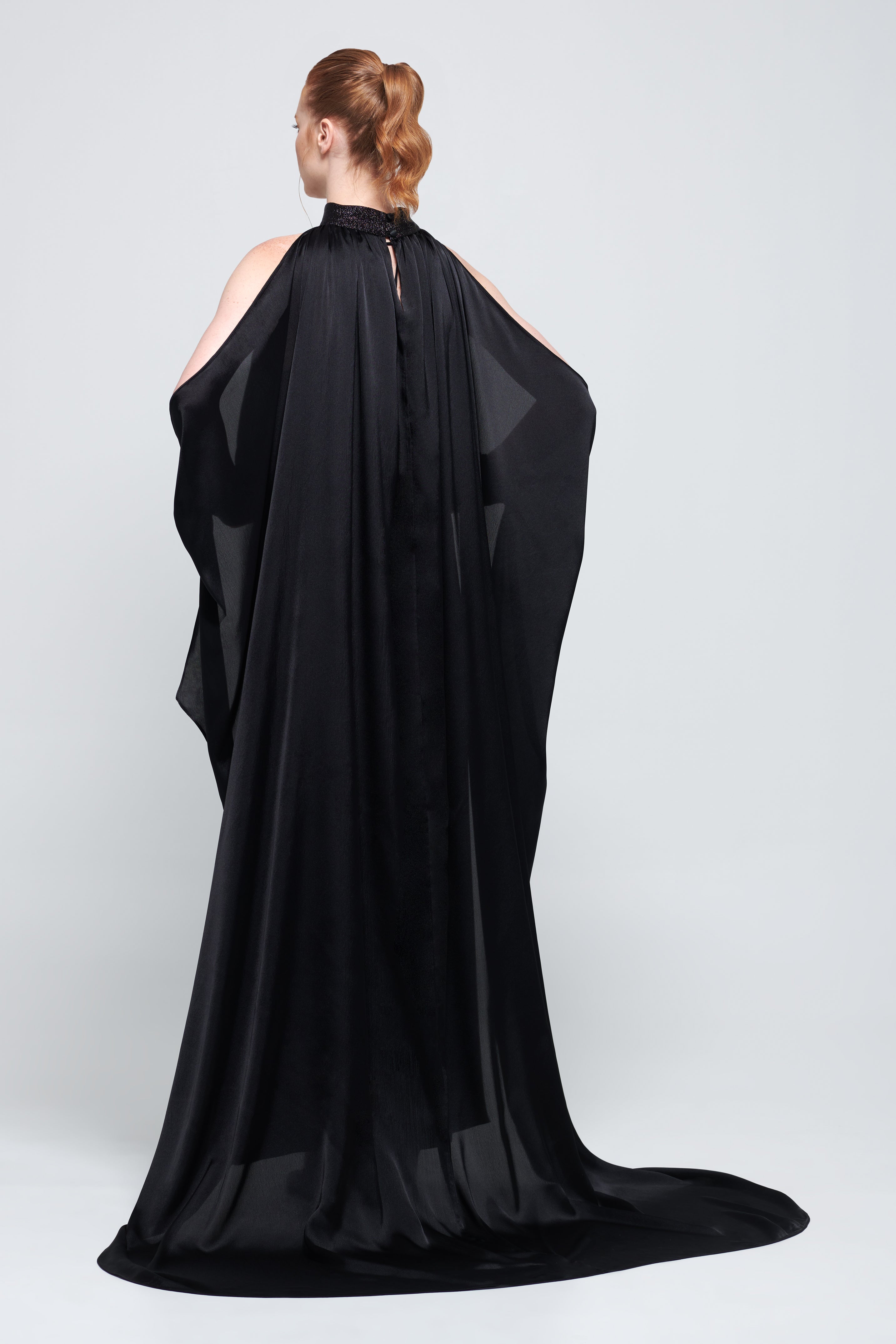 Black crepe cape midi dress | Coveti